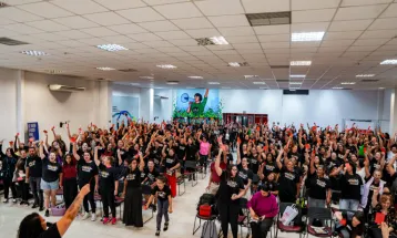 Prefeitura anuncia avanços a servidores em meio à iminência de greve em Curitiba