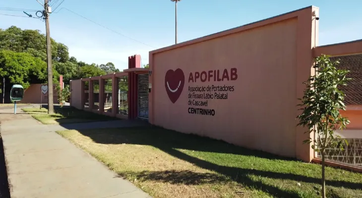 Bazar solidário em Cascavel arrecada recursos para Apofilab nos dias 16 e 17