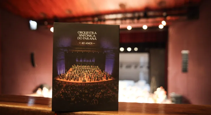 Teatro Guaíra lança livro que celebra os 40 anos da Orquestra Sinfônica do Paraná