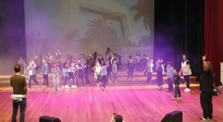 Teatro Municipal de Cascavel comemora 11 anos com 