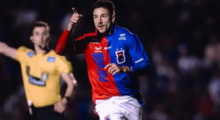 Paraná bate o Toledo na Vila Capanema e segue 100% na Segundona