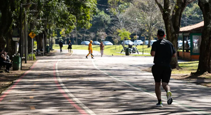 Temperaturas voltam a subir e novo sistema de baixa pressão traz chuvas isoladas ao Paraná