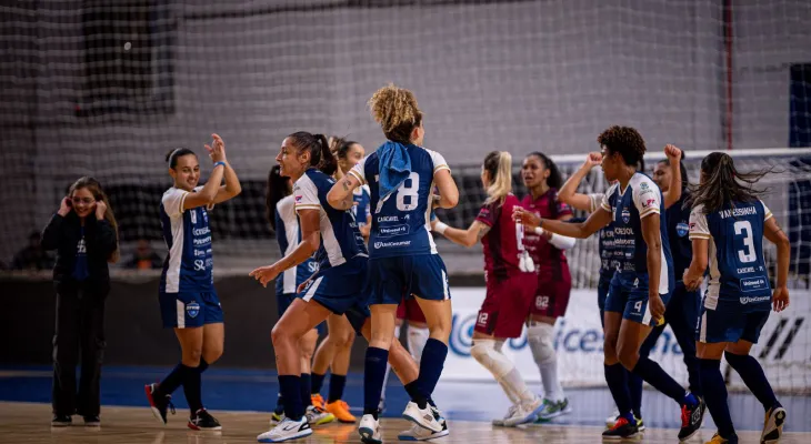 Futsal feminino: Stein Cascavel enfrenta o São Miguel nesta terça-feira, pela Série Ouro