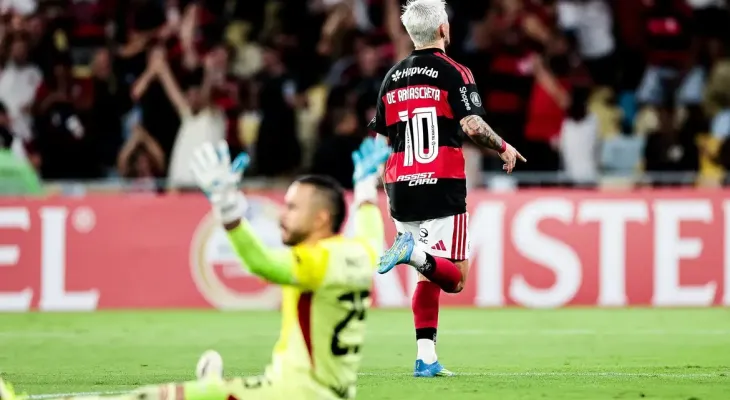 Flamengo goleia na Libertadores; Palmeiras também vence em casa; confira os gols