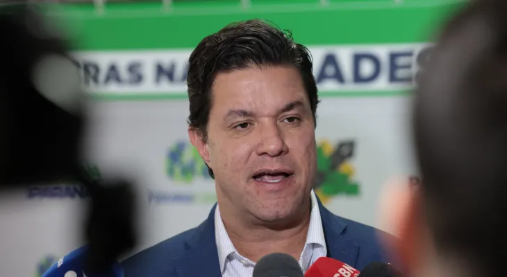 Citação a Guto Silva em áudio com “acerto” e valores amplia crise sobre contrato de R$ 3,8 milhões