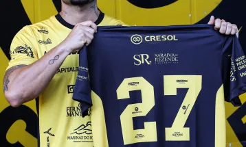 Kevin Malthus reforça o meio-campo aurinegro para a sequência da Série D