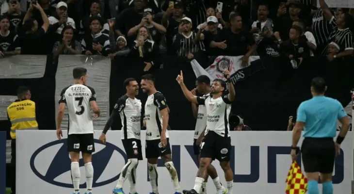 Embalado pela vitória na Libertadores, Timão visita o Vitória pelo Brasileiro
