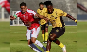 Cascavel vence o Guarany de Bagé e divide a liderança da chave com o Joinville