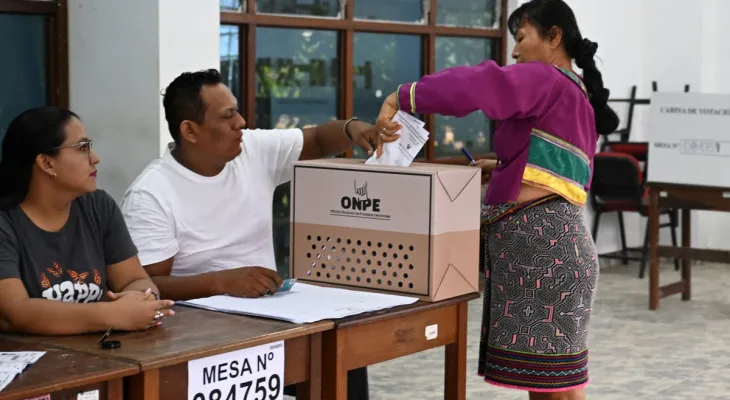 Peru revisa votos sob contestação e definição do segundo turno fica para maio