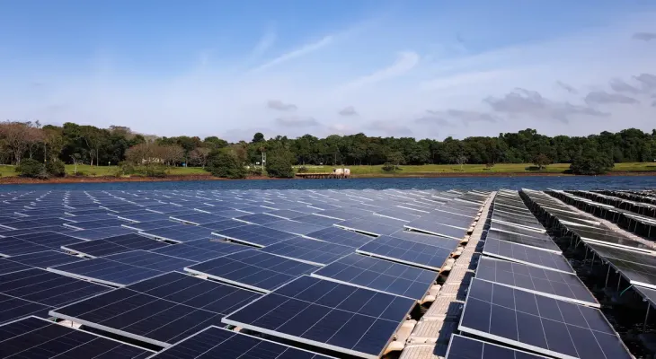 Energia solar em Itaipu avança como aposta estratégica e pode dobrar capacidade de geração