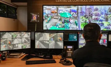 TCE-PR mantém suspensão e exige correções em licitação da “muralha digital” em Tijucas do Sul