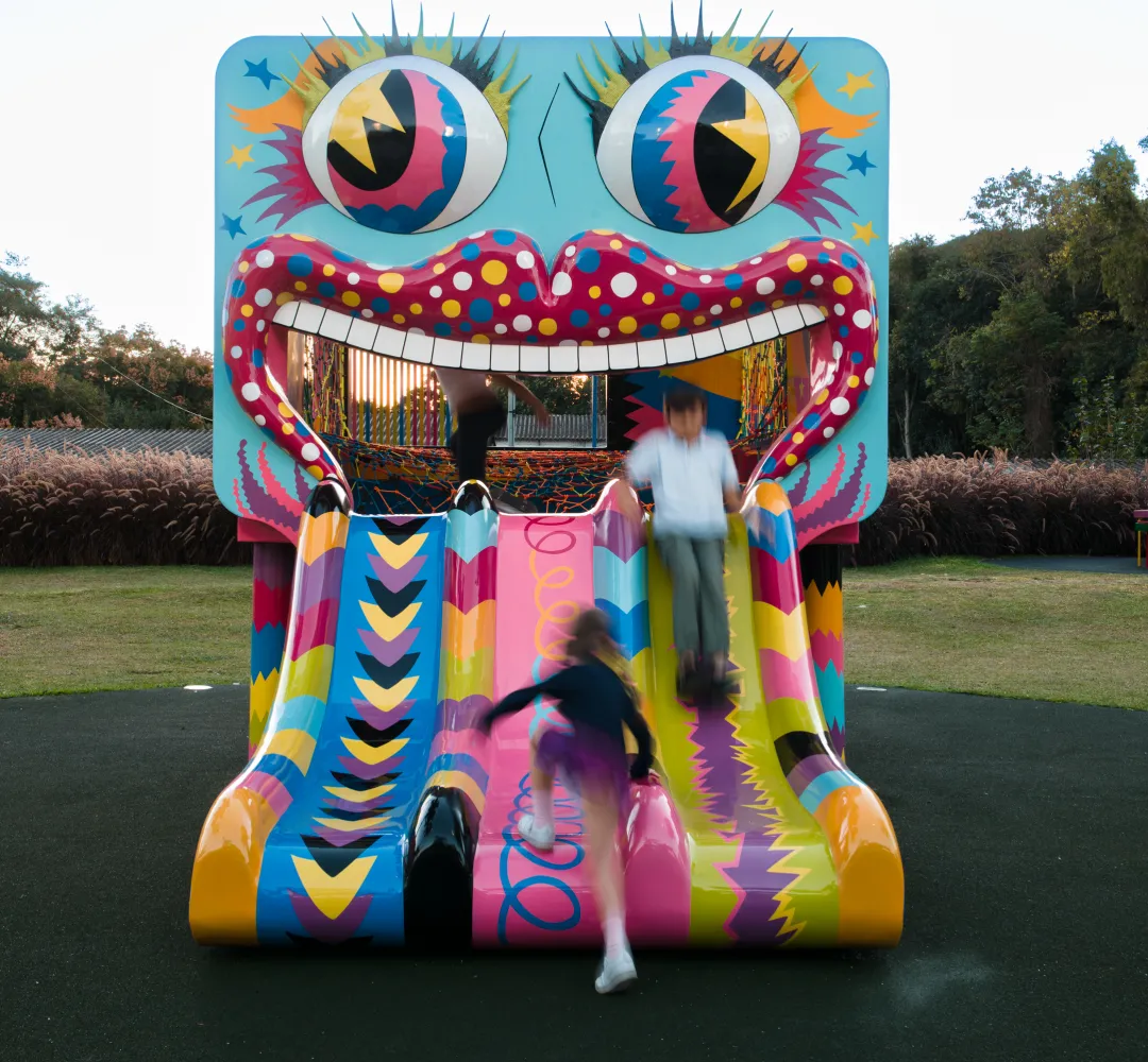 MON inaugura escultura interativa e promove “caça às artes” gratuita com prêmios