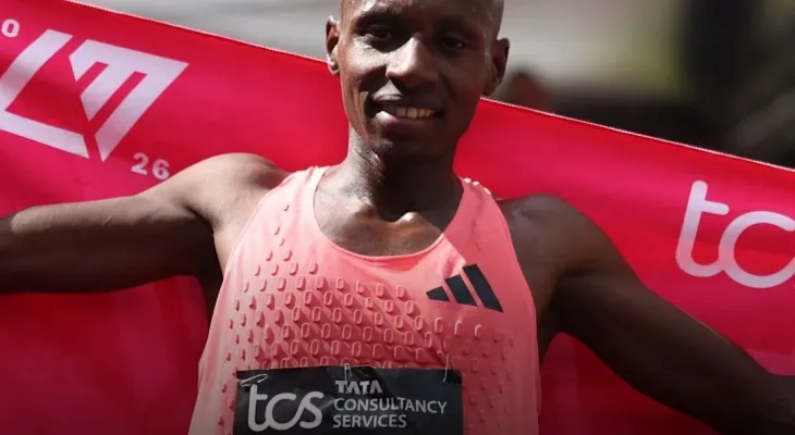 Queniano se torna primeiro atleta a correr maratona abaixo de 2 horas