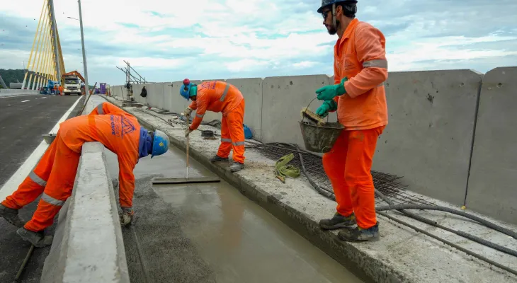 Paraná abre 24,8 mil vagas de emprego em todas as regiões do estado
