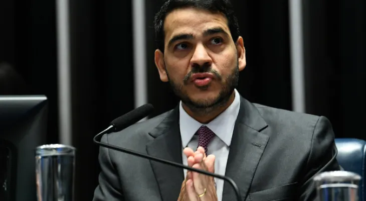 Derrota de Lula: Senado barra Jorge Messias no STF e vaga de Barroso segue aberta