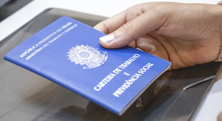 Curitiba é a 2ª capital que mais gera empregos no Brasil; veja os setores em alta