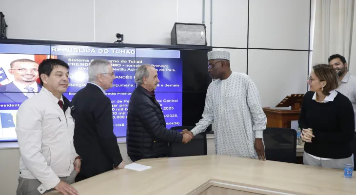 Ministro da África visita Cascavel em busca de tecnologia e exportação de alimentos