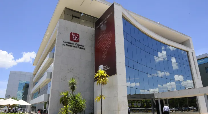 CNMP multa promotor que comparou advogada a “cadela” durante júri no Amazonas