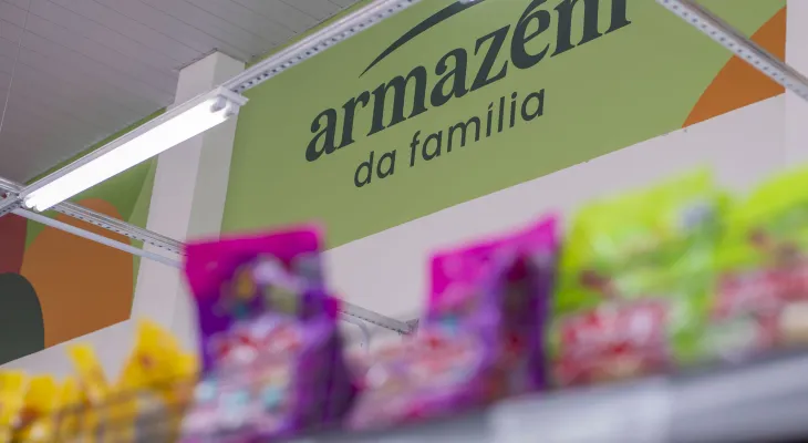 Preços reduzidos nos Armazéns da Família ajudam curitibanos a economizar no Dia das Mães