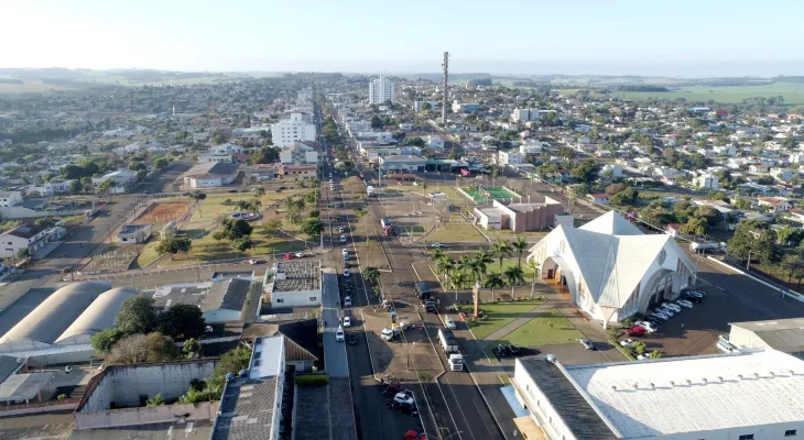 TCE-PR dá 30 dias para prefeito de Santa Izabel do Oeste retirar promoção pessoal de canais oficiais