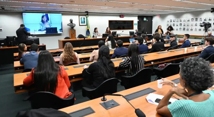 Projeto que equipara misoginia ao racismo pode ser votado na Câmara ainda neste semestre