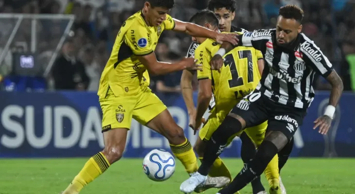 Copa Sul-Americana: Santos joga bem, mas é castigado por velhos problemas