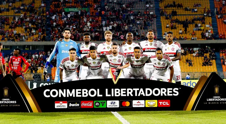 Jogo do Flamengo é cancelado após invasão e deve terminar em W.O. na Libertadores
