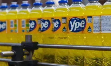 Anvisa mantém suspensão de lotes de detergente e desinfetante da marca Ypê