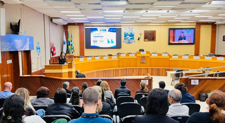 Secretaria de Saúde de Foz do Iguaçu apresenta contas do 1º quadrimestre de 2026 na Câmara