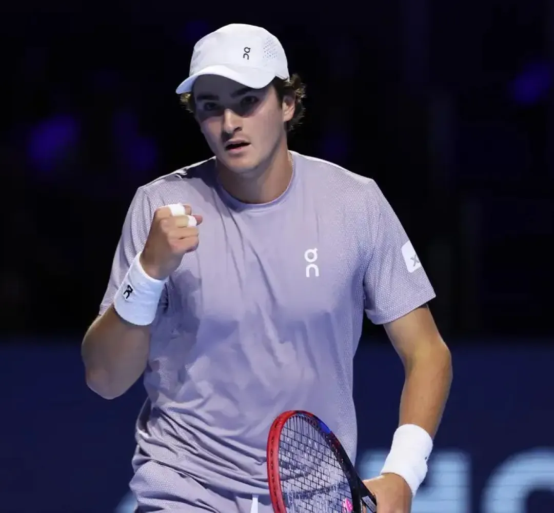 João Fonseca bate Casper Ruud e vai às quartas de final de Roland Garros