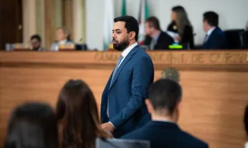 Câmara abre processo contra Lórens Nogueira após denúncia de rachadinha e votação expõe isolamento político do vereador