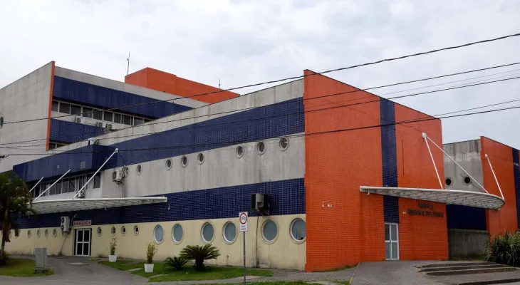 MP investiga denúncia de ferrugem em materiais cirúrgicos de hospital em Paranaguá