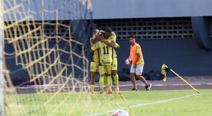 Cascavel faz o jogo de ida das semifinais do Paranaense Sub-20 contra o Araucária nesta quinta