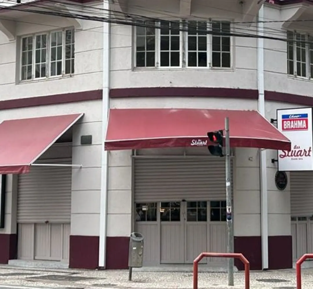 Bar Stuart, o mais antigo do Paraná, reabre as portas em Curitiba