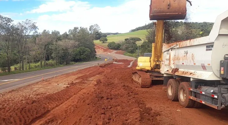 PR-445 terá bloqueio para detonação de rochas nesta terça-feira; veja horário