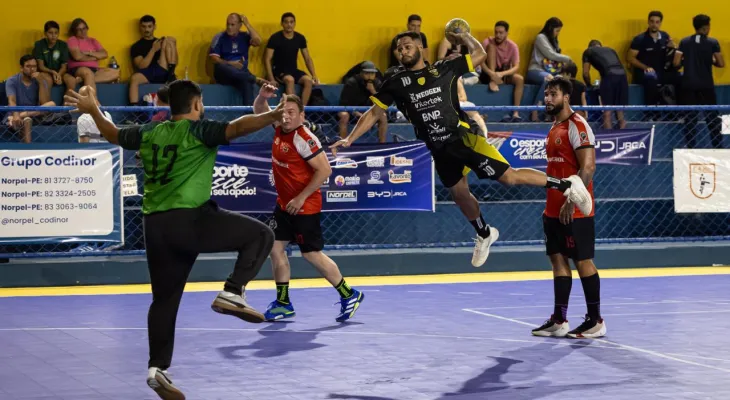 Noite de vitórias para as equipes do handebol de Cascavel