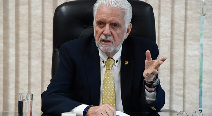 Jaques Wagner é alvo de operação da PF que investiga suposto esquema ligado ao Banco Master