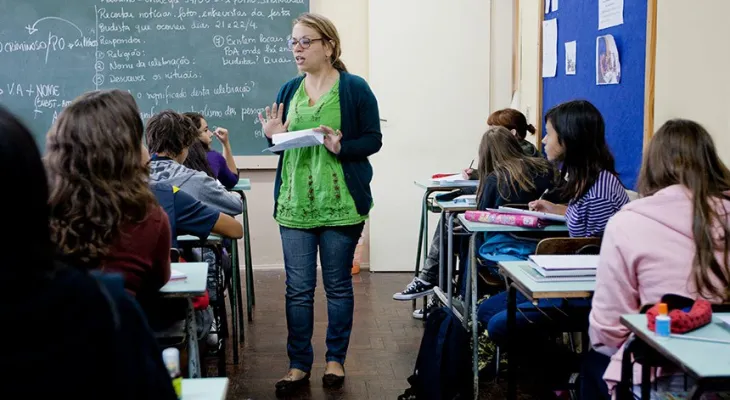 Sancionado piso de R$ 5.130 para professores da educação básica