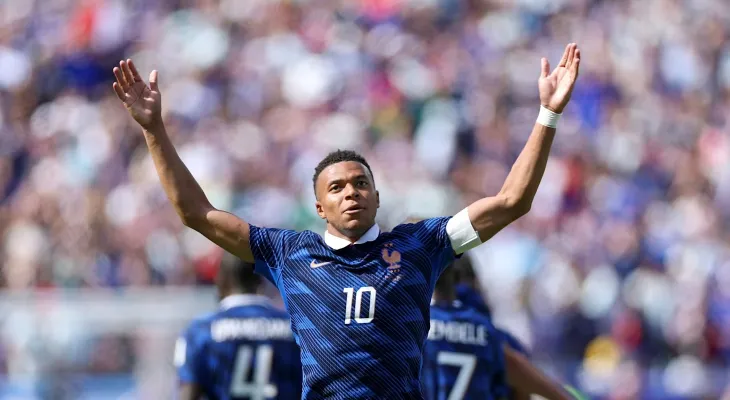 França de Mbappé enfrenta o Iraque de olho na liderança; veja onde assistir