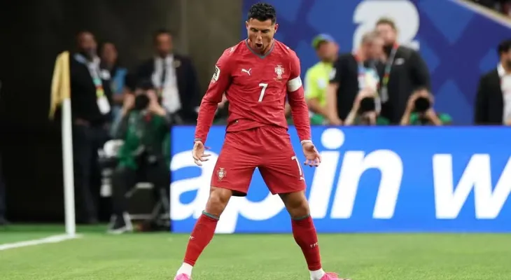 Cristiano Ronaldo marca duas vezes, Portugal goleia o Uzbequistão e assume liderança do Grupo K