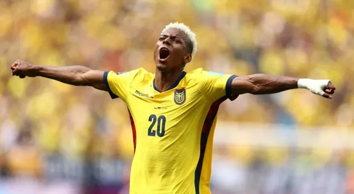 Equador vira sobre a Alemanha e vai ao mata-mata da Copa do Mundo