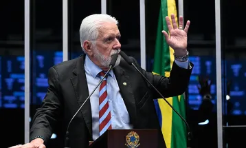 Relatório da PF aponta indícios de investimento de Jaques Wagner no Banco Master e cita supostas vantagens