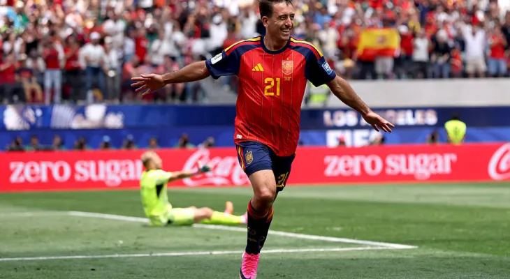Com dois de Oyarzabal, Espanha vence Áustria e avança às oitavas da Copa