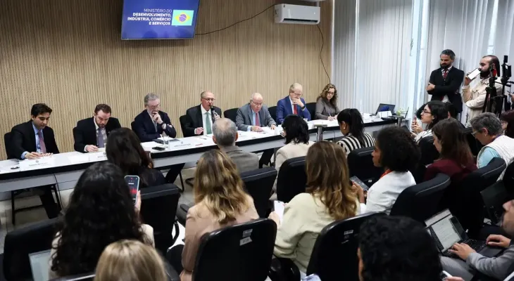 Governo anuncia nova rodada de apoio a empresas afetadas por tarifas dos EUA