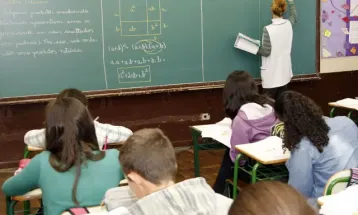 TCE determina mudanças em contrato da Educação e cobra metas, transparência e controle de resultados
