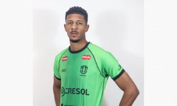 Maringá anuncia goleiro Gabriel Affonso e empresta zagueiro Cauã Tavares ao Osasco