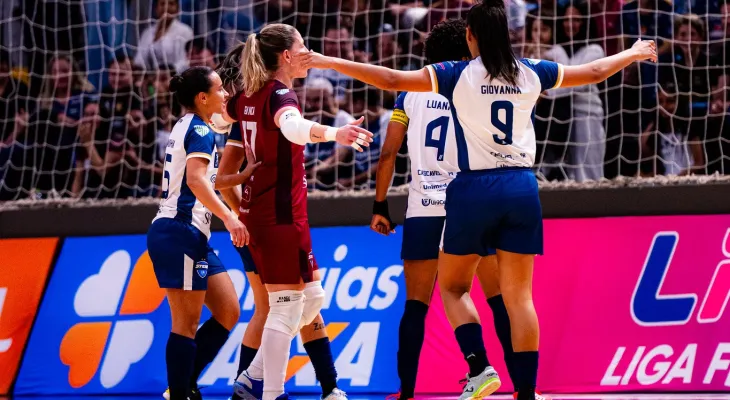 Stein Cascavel faz ‘treino de luxo’ contra a ADEF na Neva neste domingo