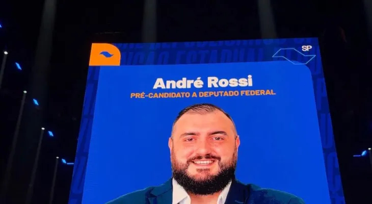 Coordenador da Secretaria de Turismo de SP levou namorado a Copa com recursos públicos