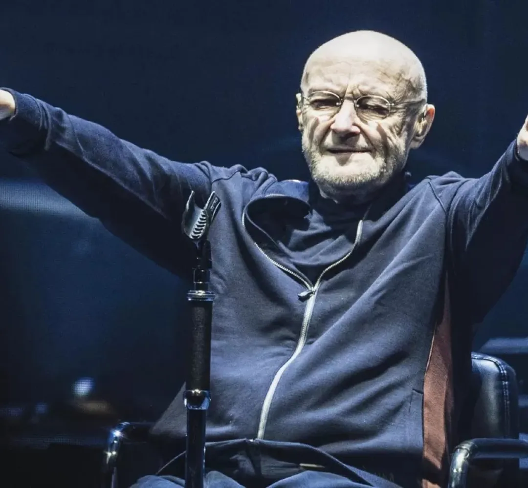 Phil Collins revela que filhos foram chamados para se despedir durante internação grave