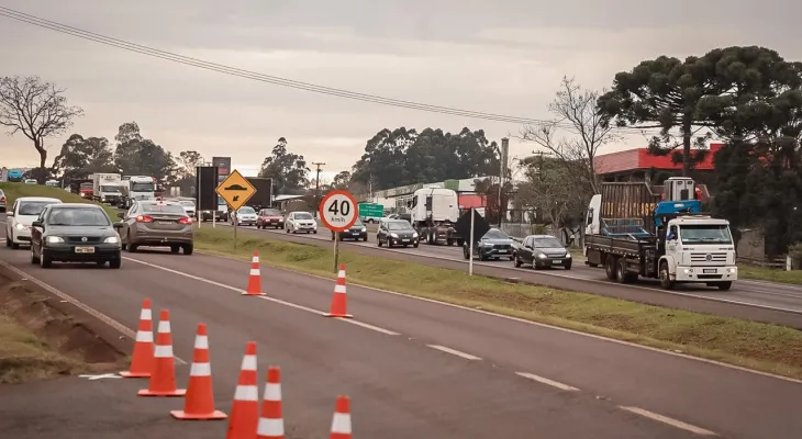 Obras da trincheira no Cascavel Velho: PRF recomenda rotas alternativas na BR-277